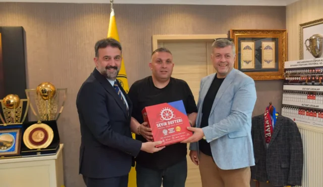 Ankara Kent Konseyi Başkanı Halil İbrahim Yılmaz, MKE Ankaragücü Başkanı İlhami Alparslan'ı ziyaret etti.