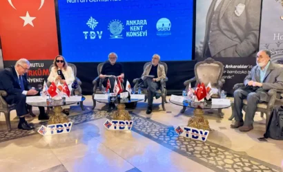 Ankara Kent Konseyi'nde Din-Devlet İlişkileri paneli yapıldı, Nuh'un Gemisi metaforu kullanıldı.