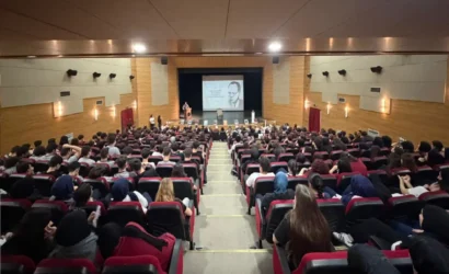 Prof. Dr. Ümit Meriç, Cemil Meriç'i anma programı kapsamında Düzce'de öğrenciler ve öğretmenlerle buluştu
