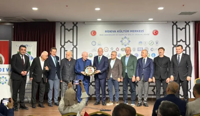 RİDEVA Mütevelli Heyeti Toplantısı'nda Rize'nin birlik ve gelecek vizyonu konuşuldu.