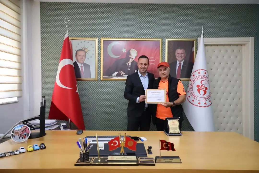 Artvin’in Gururu Antrenör Ahmet Külünk Sinop’a Veda Etti: Duygusal Ayrılık
