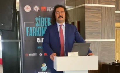 Prof. Dr. Selman Tunay Kamer TBMM'de dijital dünya için öneriler sunuyor