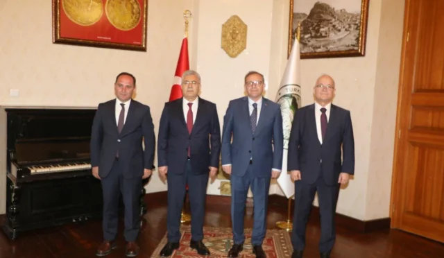 Yargı mensupları Kars Valisi Ziya Polat'ı ziyaret etti.