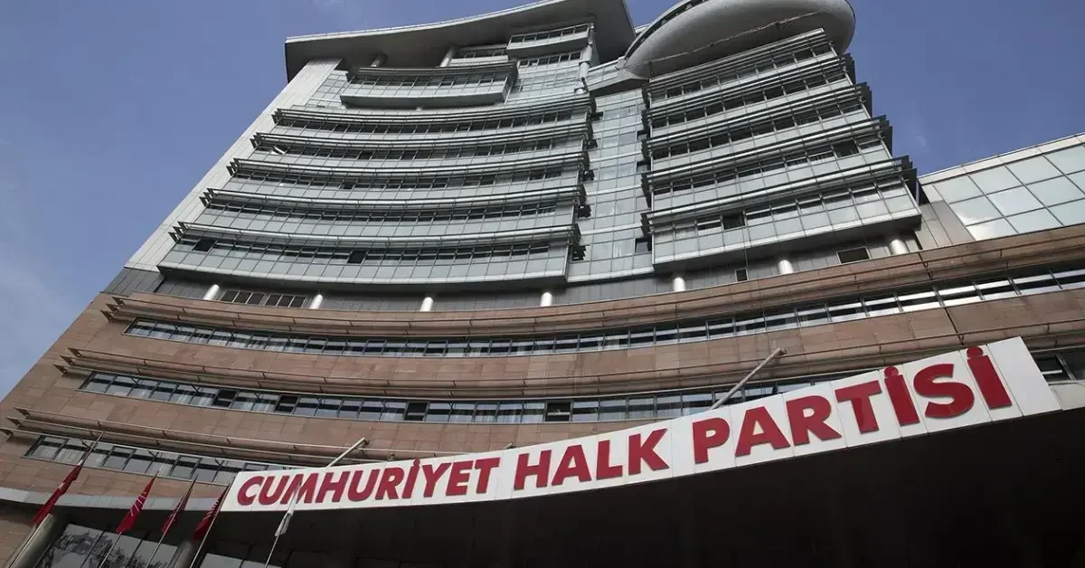 İzmir Büyükşehir Belediye Başkanı Cemil Tugay CHP’den İstifa Etti: “Bağımsız Devam Edeceğim”