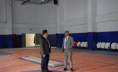 Digor'da yapımı devam eden gençlik ve spor tesislerinin havadan görünümü