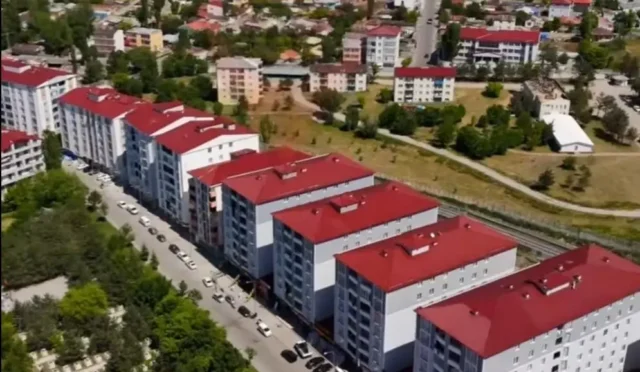 Kars'ta Mayıs ayında 266 konut satıldığına dair haber görseli