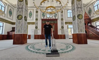 Battalgazi'de depremde yıkılan Mehmet Turgut Camii'nin yeniden inşa edilen yapısı ve çevre düzenlemesi