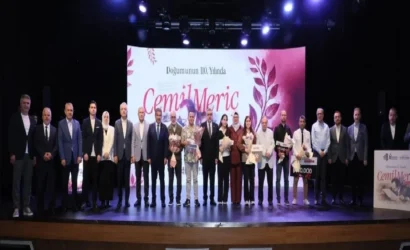 Esenler Belediyesi'nin ev sahipliğinde düzenlenen Cemil Meriç Sempozyumu'ndan genel görünüm
