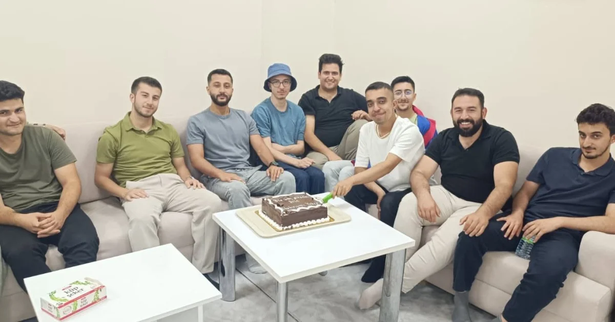 Türkan Hatun Yurdu’nda Mezuniyet Coşkusu ve Duygusal Vedalar Bir Arada Yaşandı