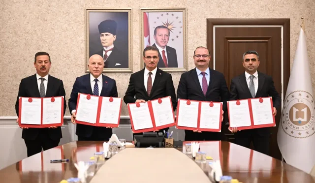 Erzurum'da sokak hayvanları için laparoskopik kısırlaştırma projesi imza töreni