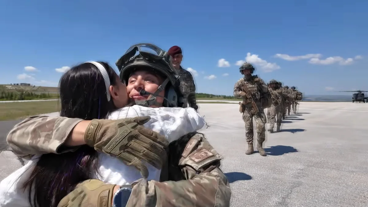 Türk Silahlı Kuvvetleri’nden Babalar Günü’ne Duygusal Kutlama: Kara, Hava ve Denizde Vatan Nöbeti