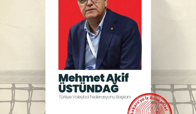 Türkiye Voleybol Federasyonu Başkanı Mehmet Akif Üstündağ, Ankara Kent Konseyi'nin 'Ankara'ya İz Bırakanlar' etkinliğinde konuşma yaparken