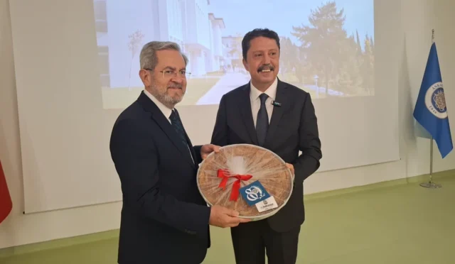 Ankara Üniversitesi Rektörü Prof. Dr. Necdet Ünüvar, Beypazarı Meslek Yüksekokulu'nu ziyaret ediyor