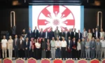 Türkiye Yazarlar Birliği ödül töreninden genel görünüm, ödül alan yazarlar ve kurum temsilcileri sahnede