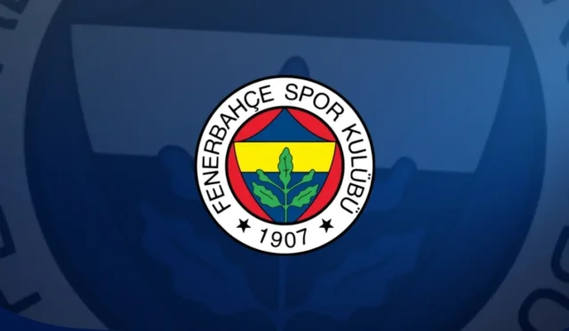 Fenerbahçe'nin yeni transferi Vedat Muriqi imza töreninde