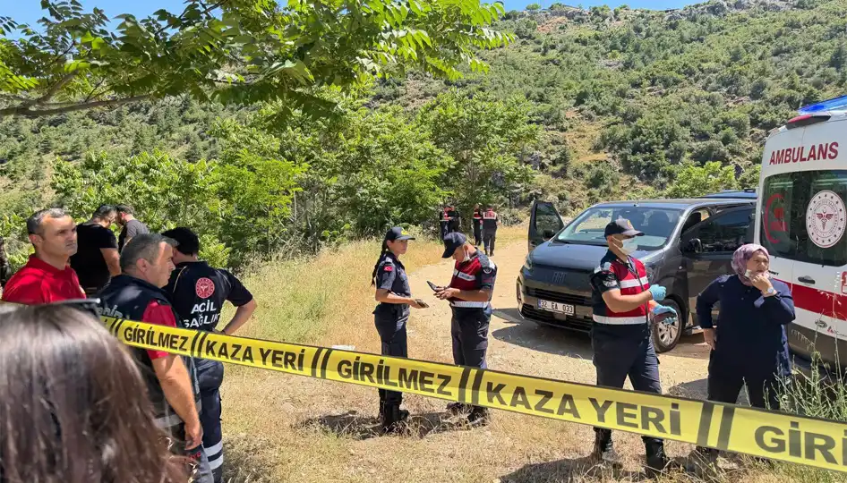 Isparta Eğirdir’de Otomobilde Ölü Bulunan Gençlerin Kimliği Belli Oldu: 21 Yaşındaydılar