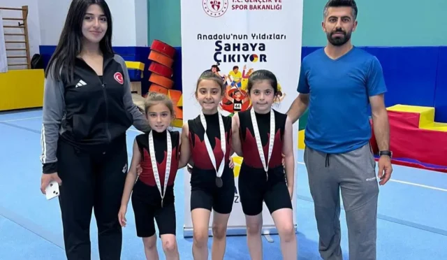 Karslı jimnastikçiler yarı final müsabakalarına hazırlanıyor