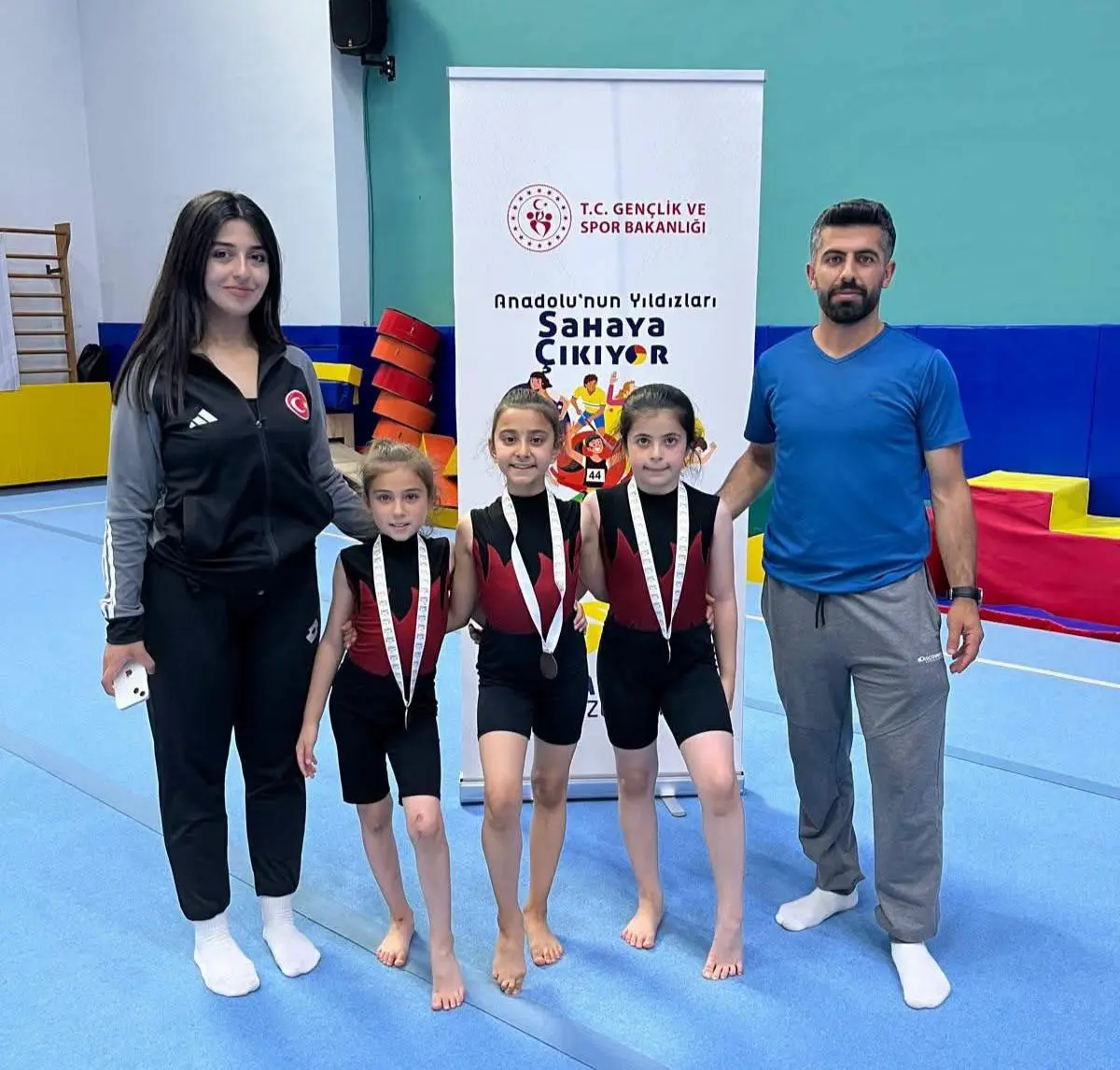 Karslı Jimnastikçiler Yarı Finalde: Disiplin ve Başarının Adresi Oldular