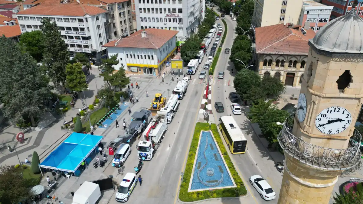 Çorum Belediyesi Filosunu 83 Milyon TL’lik Yatırımla Güçlendirdi: 13 Yeni Araç Hizmete Girdi