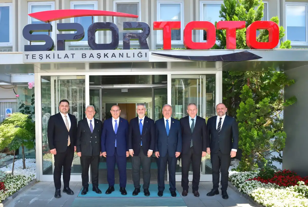 Görele ve Espiye’ye Gençlere Yönelik Modern Tesisler: Yatırım Protokolü İmzalandı