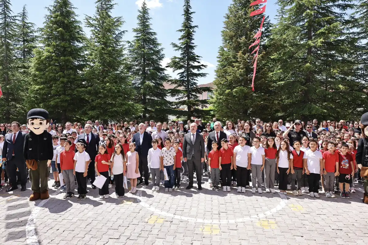 Çorum’da 83 Bin 402 Öğrenci Karne Heyecanıyla Yaz Tatiline Başladı