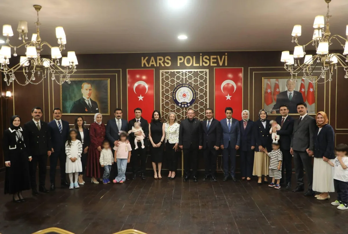 Kars’ta Veda Zamanı: Mülki İdare Amirleri Onuruna Duygusal Program