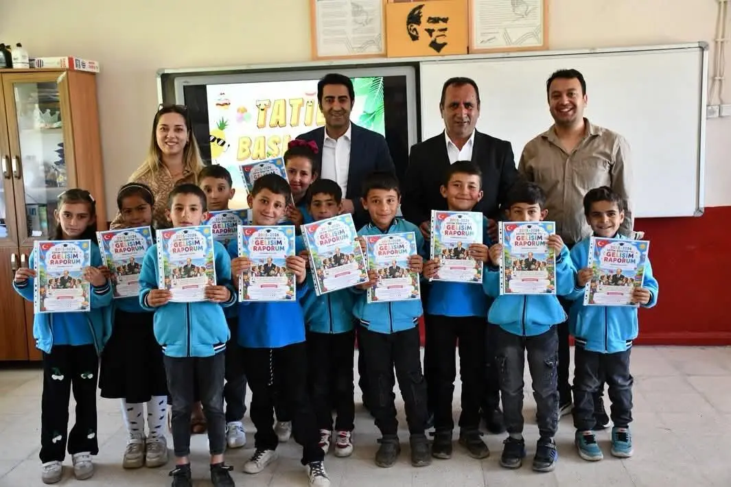 Kaymakam Aslantatar’dan Öğrencilere Karne Sevinci Ziyareti: Yaz Tatili İçin Önemli Tavsiyeler