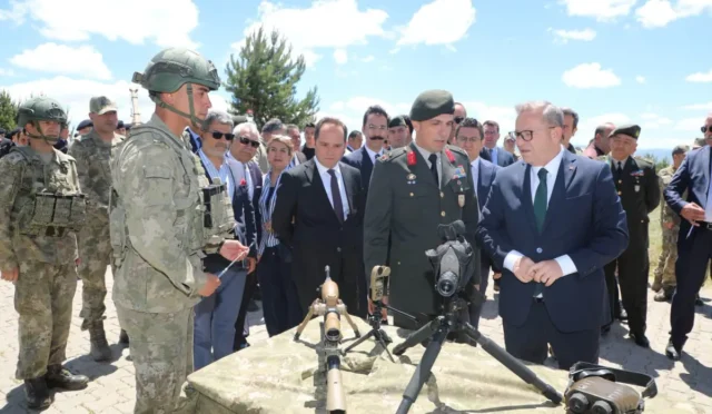 Türk Kara Kuvvetleri'nin 2235. yıl dönümü Kars'ta kutlama etkinliği