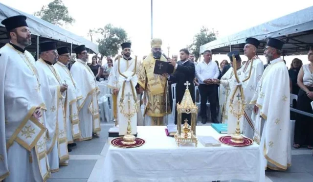 St. Pierre Kilisesi'nde Aziz Petrus ve Pavlus Bayramı kutlaması