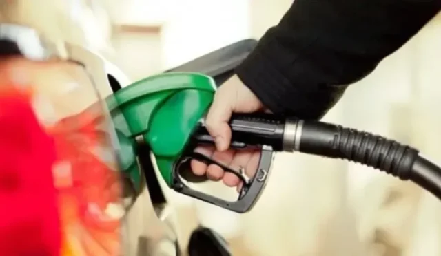 Benzin ve motorin fiyatlarındaki ÖTV artışını gösteren grafik