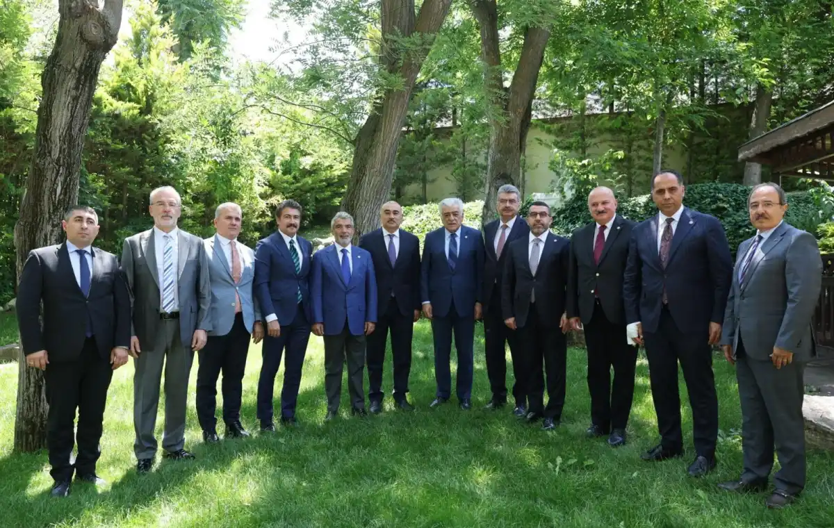 TBMM’de Azerbaycan Büyükelçisi Reşad Memmedov’a Veda: “Türkiye-Azerbaycan Kardeşliği Güçlenerek Sürecek”