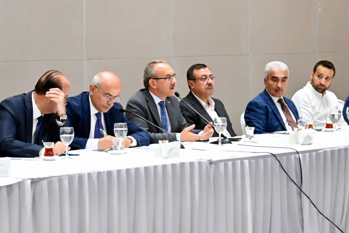 Malatya’da İş Dünyasıyla Buluşma: Vali Yavuz’dan Gelecek Vizyonu ve Yatırım Çağrısı