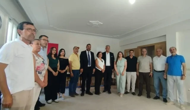 Hatay Ticaret Odası Başkan Adayları Bünyamin Yavuz ve Gökhan Alkan, UGC Hatay Şubesi'ni ziyaret etti.