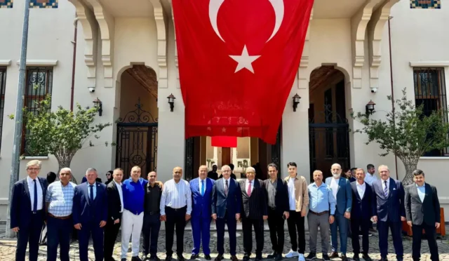 Kaymakam Önder, İskenderun'un Kurtuluş Bayramı'nı kutladı.