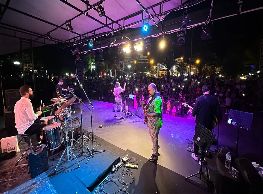 Kdz. Ereğli Yaz Akşamları Müzikle Şenleniyor: Rock’tan Halk Müziğine Çeşitli Konserler Sanatseverlerle Buluştu