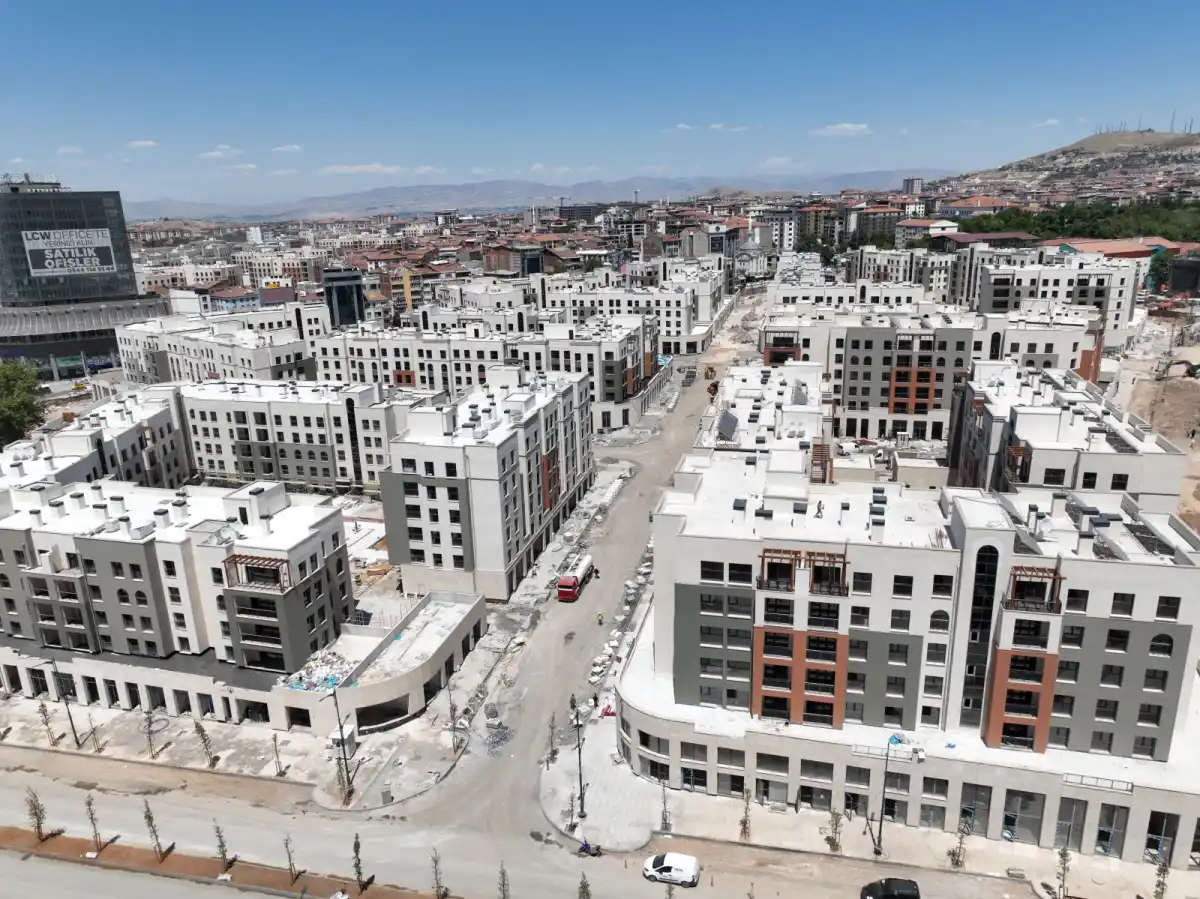 Malatya’nın En Prestijli Caddesi Bakan Murat Kurum’a Adanıyor: Saray Mahallesi’ne Yeni İsim