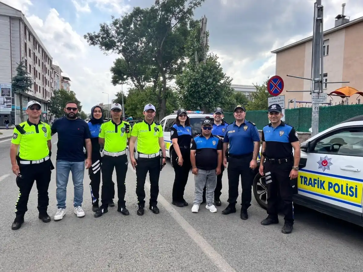 Özel Gereksinimli Ömer’in Polislik Hayali Kars’ta Gerçekleşti: Trafik Polisleriyle Unutulmaz Anlar