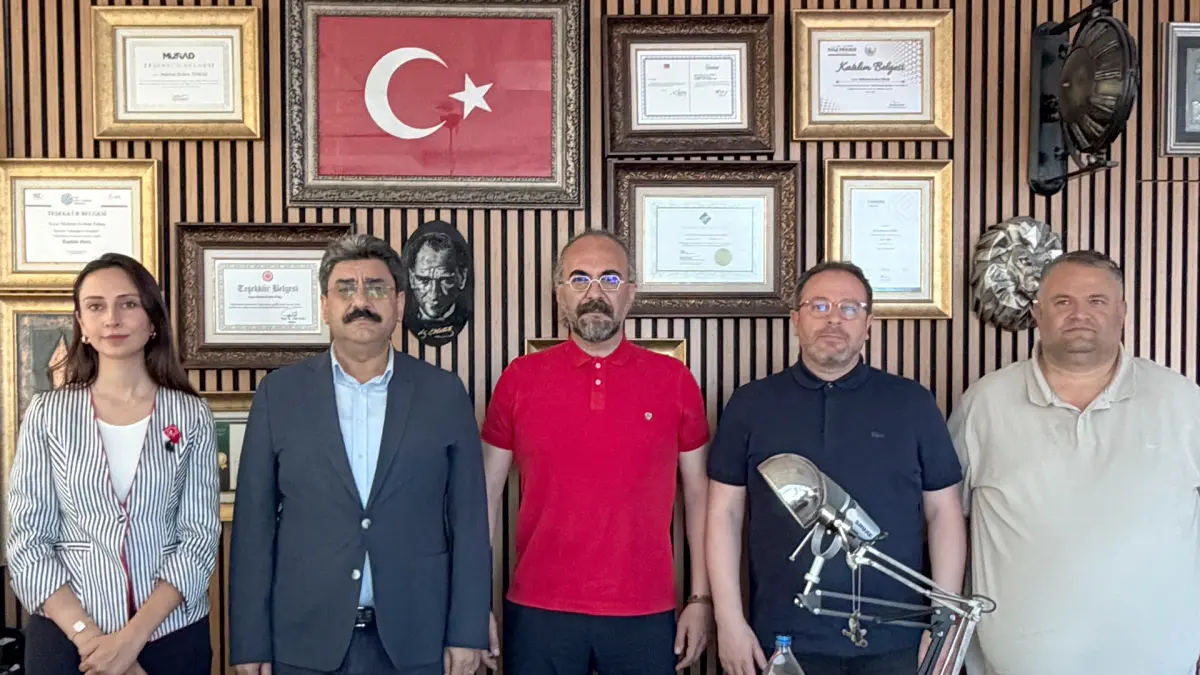 AK Parti Heyeti Gündem Sivas’ı Ziyaret Etti: Sivas’ın Gündemi ve Medyanın Rolü Masaya Yatırıldı