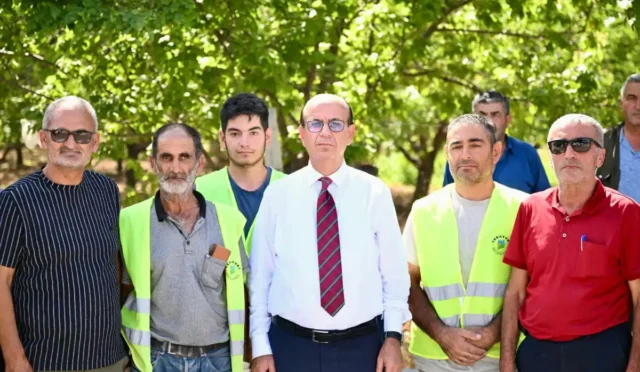 Yeşilyurt Belediyesi'nin Görgü Mahallesi'nde yürüttüğü yol ve kaldırım çalışmaları