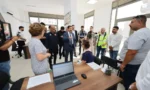 Hatay Valisi Mustafa Masatlı, Antakya ve Defne ilçelerinde vatandaşlarla bir araya geldi.