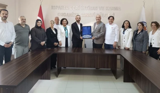 Isparta OSB'de Mehir Aile Platformu heyeti ile yapılan toplantıdan bir kesit