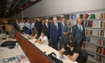 Çalışma ve Sosyal Güvenlik Bakanı Vedat Işıkhan Malatya'daki kütüphane ziyareti sırasında