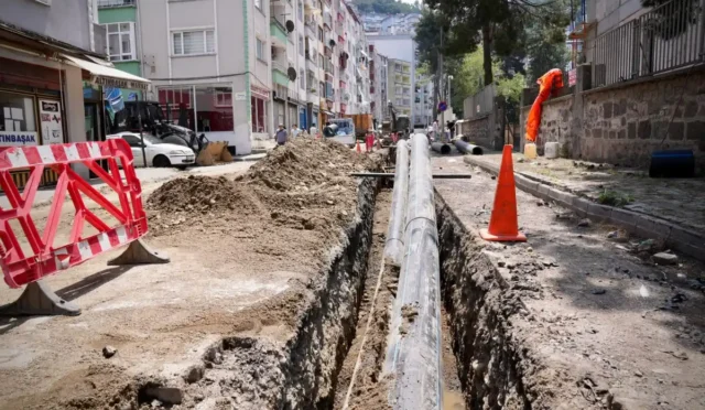 Giresun'da eski asbestli boruların yerine yeni nesil polietilen borular döşeniyor