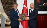 TDGF Genel Başkanı Menderes Demir, Osmaniye Valisi Mehmet Fatih Serdengeçti'yi ziyaret etti.