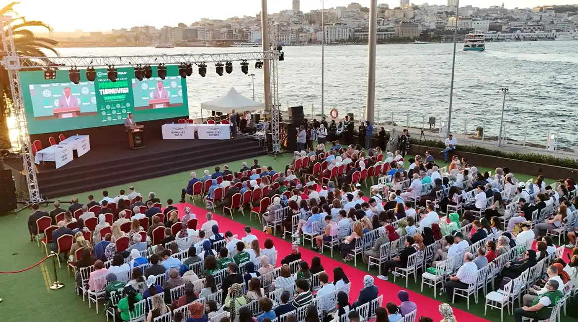 Genç Zihinler Yeşilay Münazara Turnuvası’nda Şampiyonluk İçin Yarıştı: Bağımsız Gençlik Kültürü Vurgusu