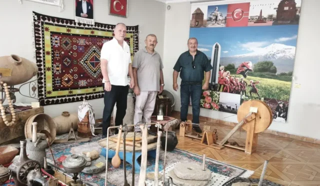 Karakoyunlu Ata Ocağı'nda düzenlenen vefa, tarih ve kültür buluşmasından genel görünüm