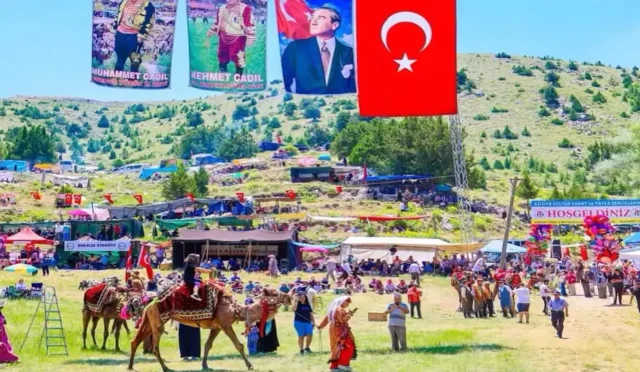 Burdur Aziziye Yaylası'nda düzenlenen 23. Kültür, Sanat ve Yayla Şenliği'nden genel görünüm