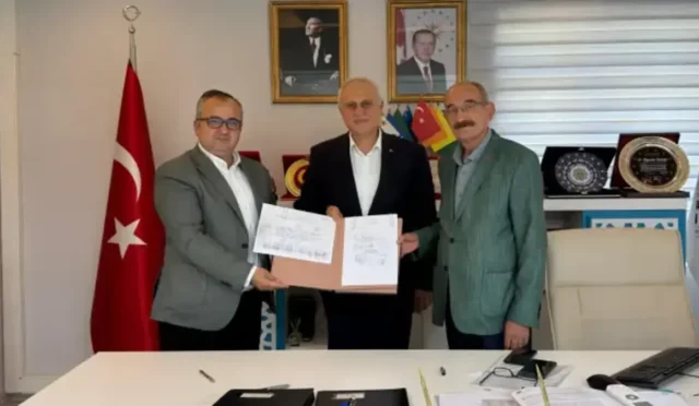 Basın Emekçileri Derneği'nin kuruluşunu temsil eden logo veya anahtar isimlerin yer aldığı görsel.