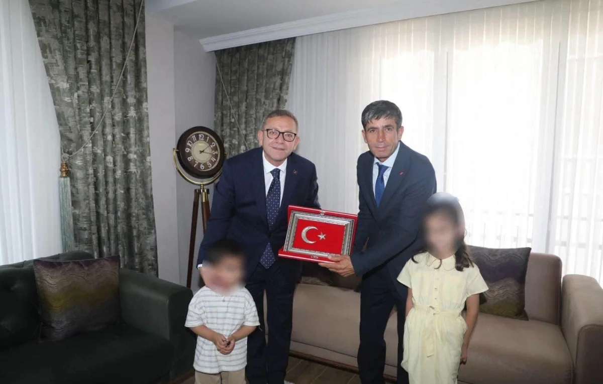 Kars Valisi Ziya Polat’tan 15 Temmuz Gazisi Fazıl Boztaş’a Ziyaret: Milletin Emanetlerine Vurgu