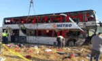 Merzifon'da D100 Karayolu'nda yolcu otobüsü şarampole devrildi, 46 kişi yaralandı.